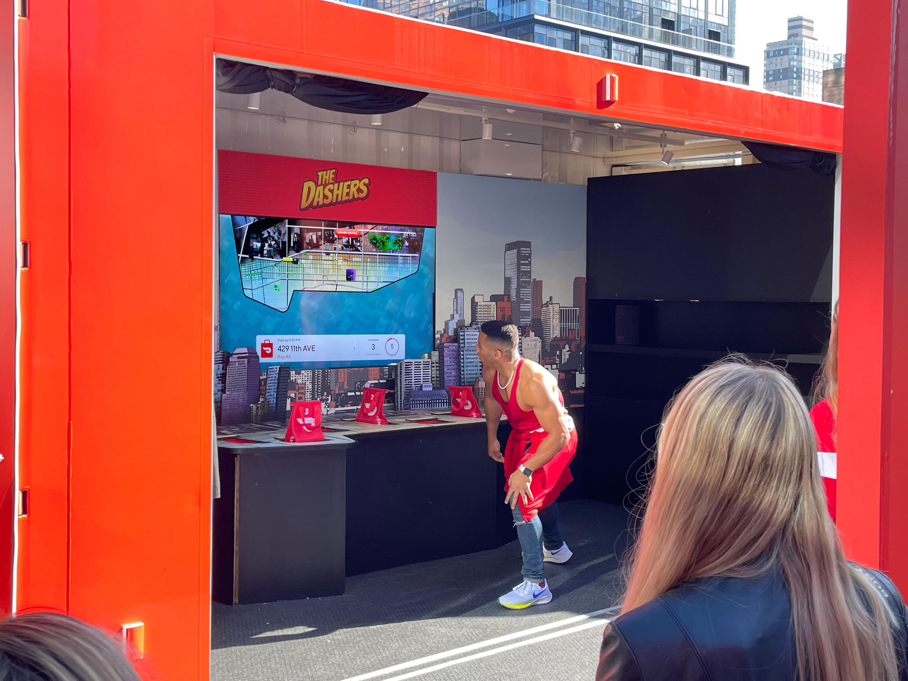 Influencer playing The Dashers Game